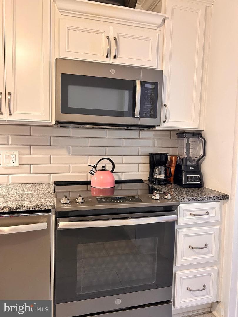 2300 Pimmit Drive #601 photo 10