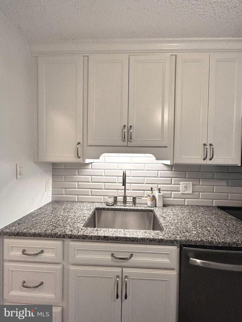 2300 Pimmit Drive #601 photo 12