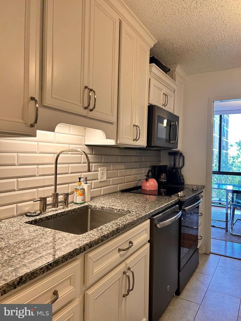 2300 Pimmit Drive #601 photo 20