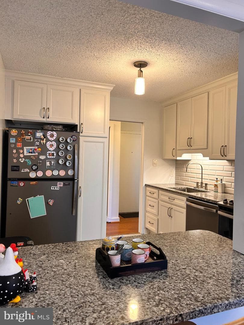 2300 Pimmit Drive #601 photo 21