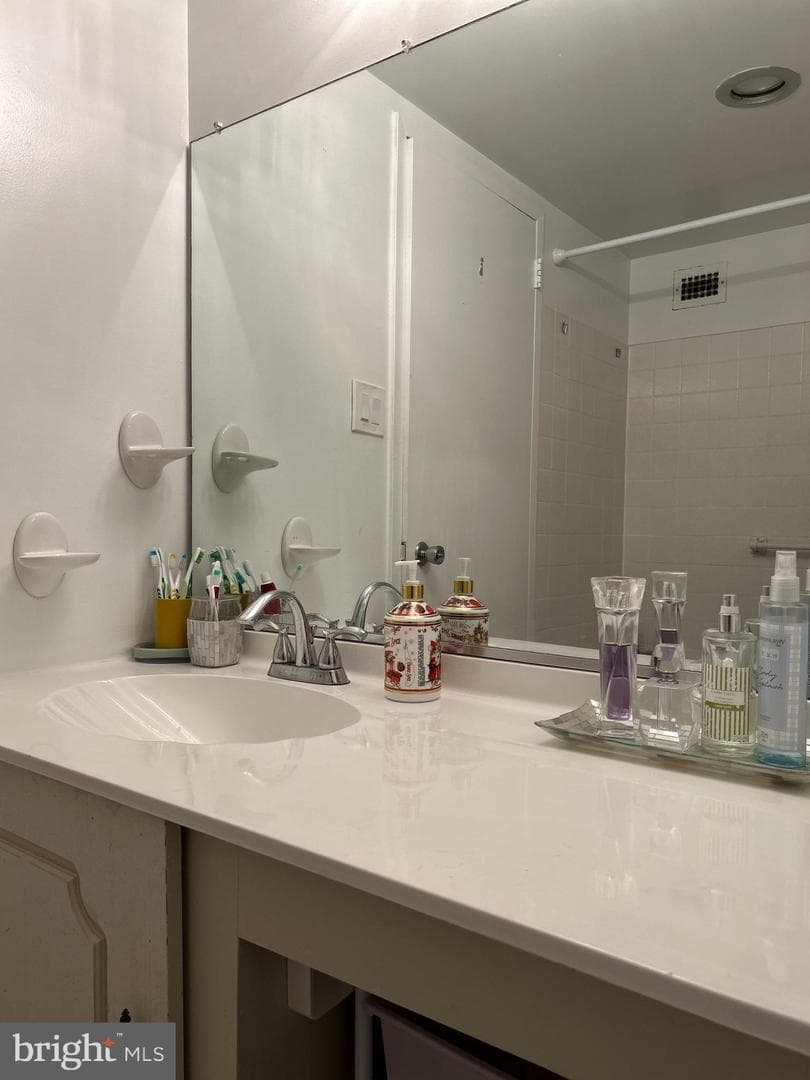 2300 Pimmit Drive #601 photo 30