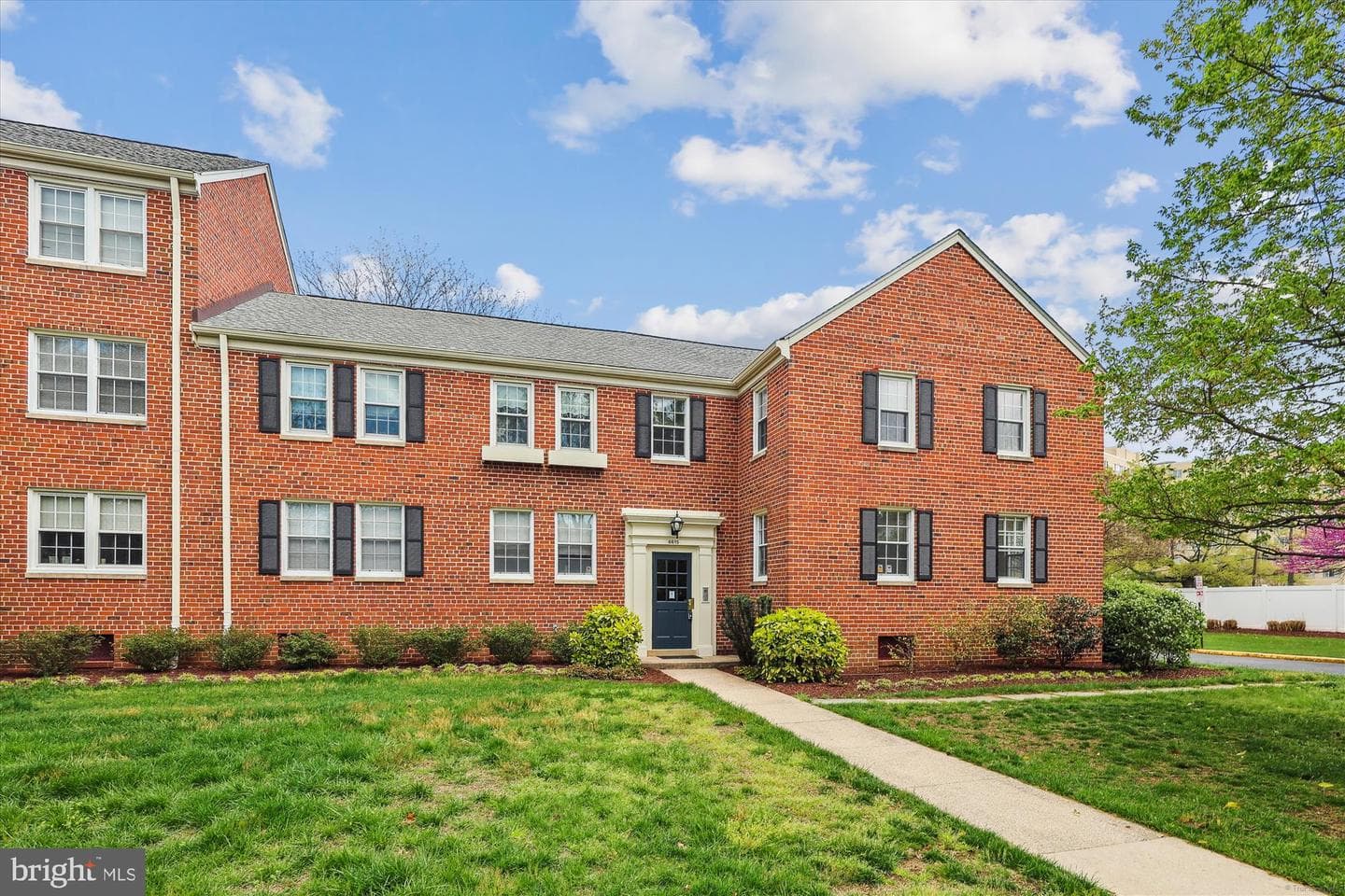 6615 Potomac Avenue #a2
