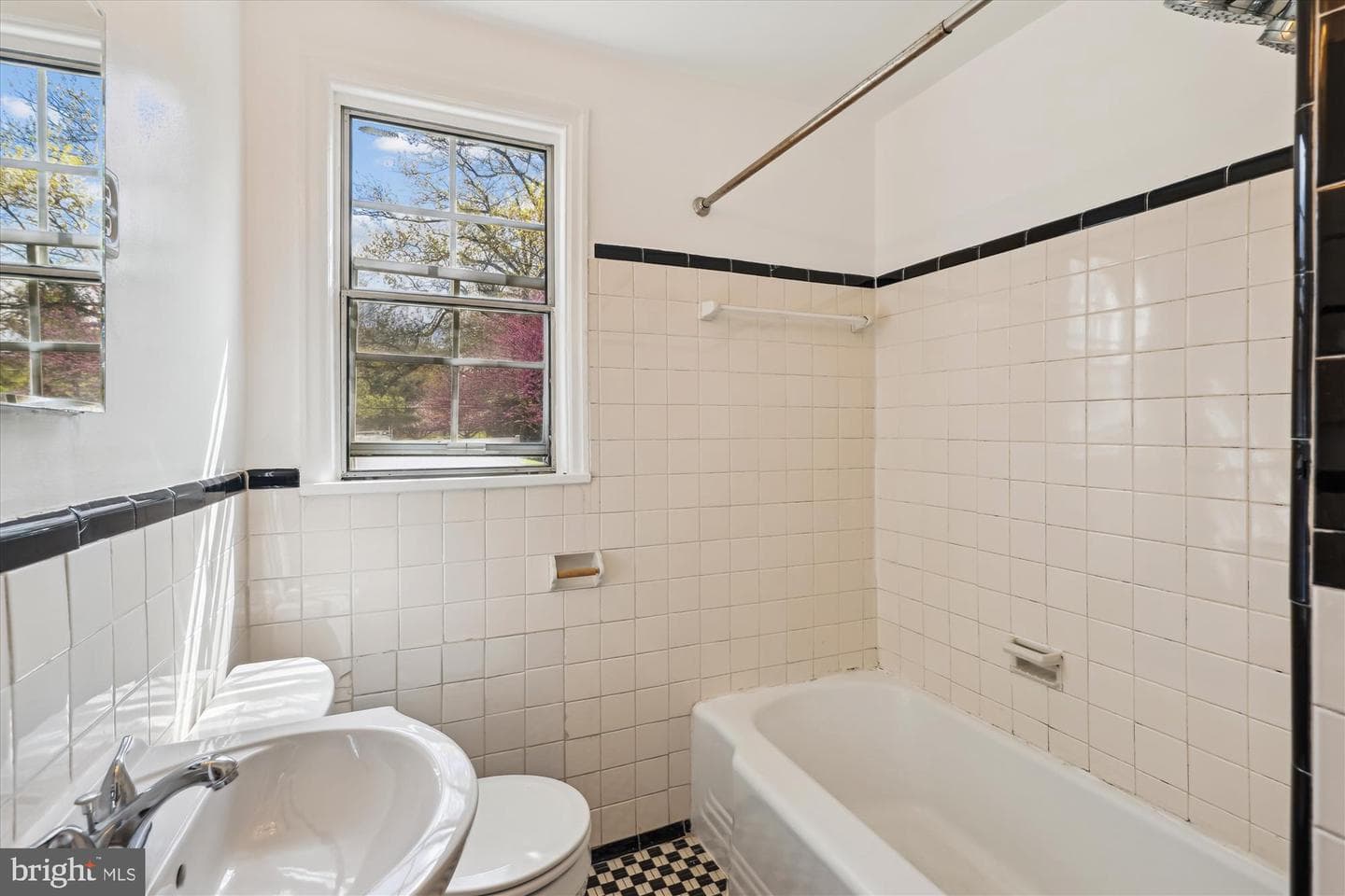 6615 Potomac Avenue #a2 photo 32