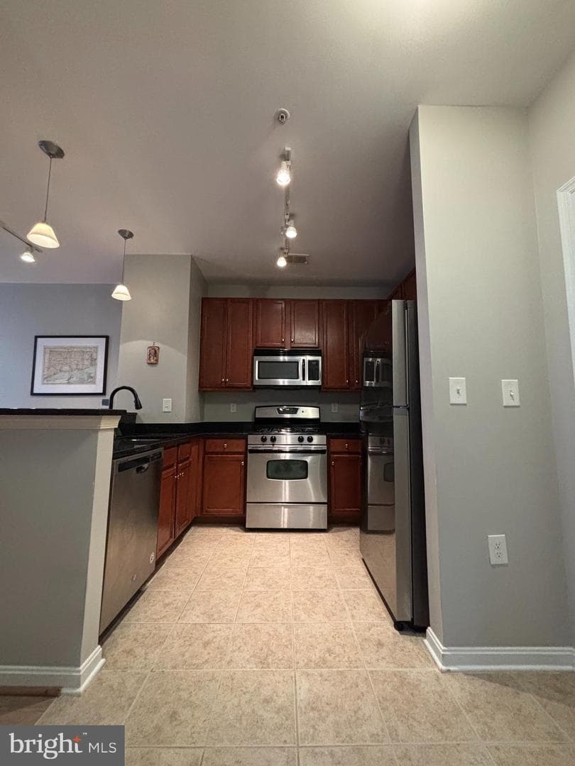 2665 Prosperity Avenue #222 photo 10