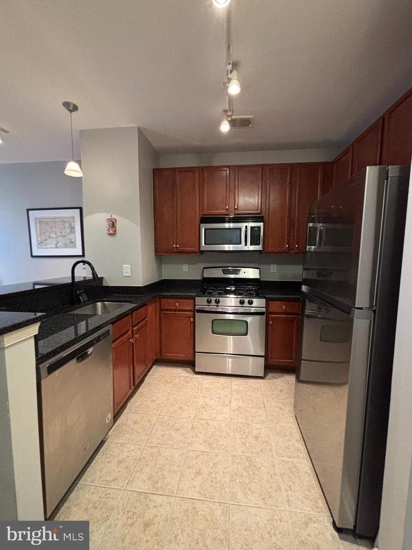 2665 Prosperity Avenue #222 photo 9