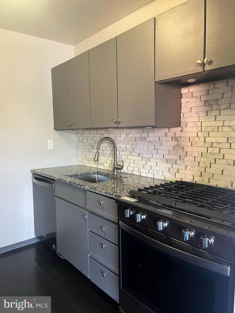 7526 Savannah Street #104 photo 1