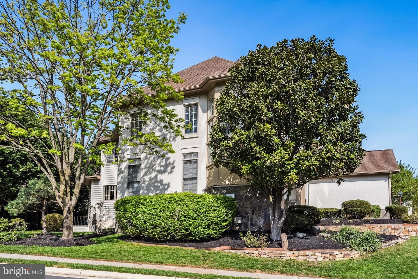 1546 Wellingham Court photo 11