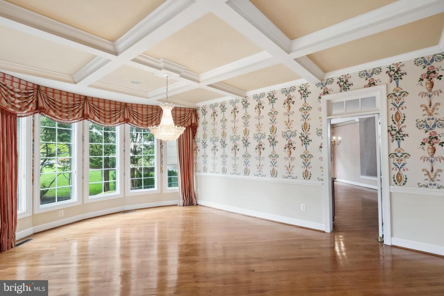 1546 Wellingham Court photo 20