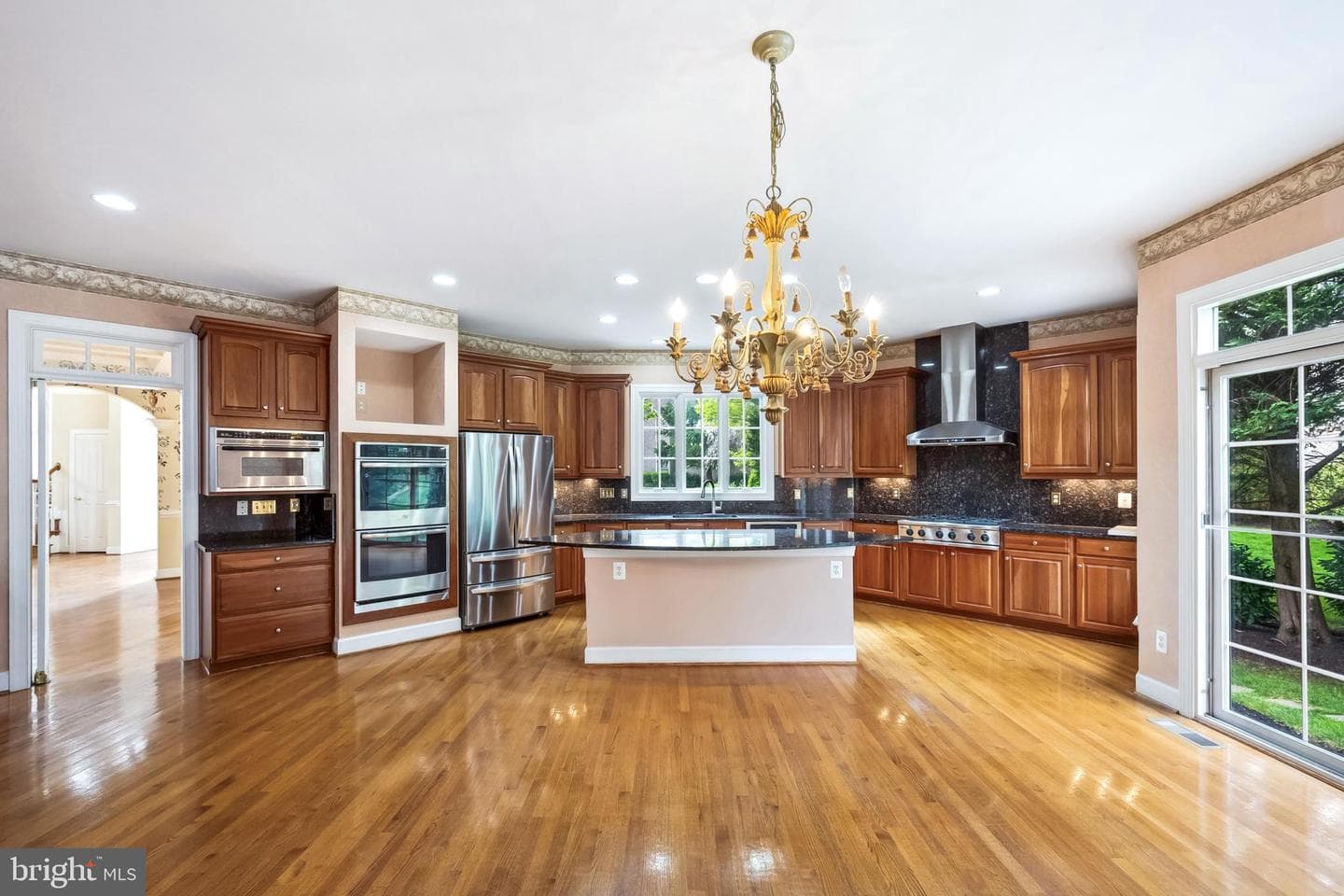 1546 Wellingham Court photo 24