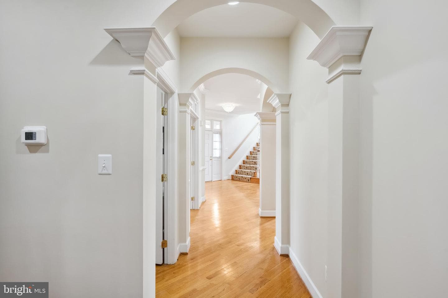 1546 Wellingham Court photo 34