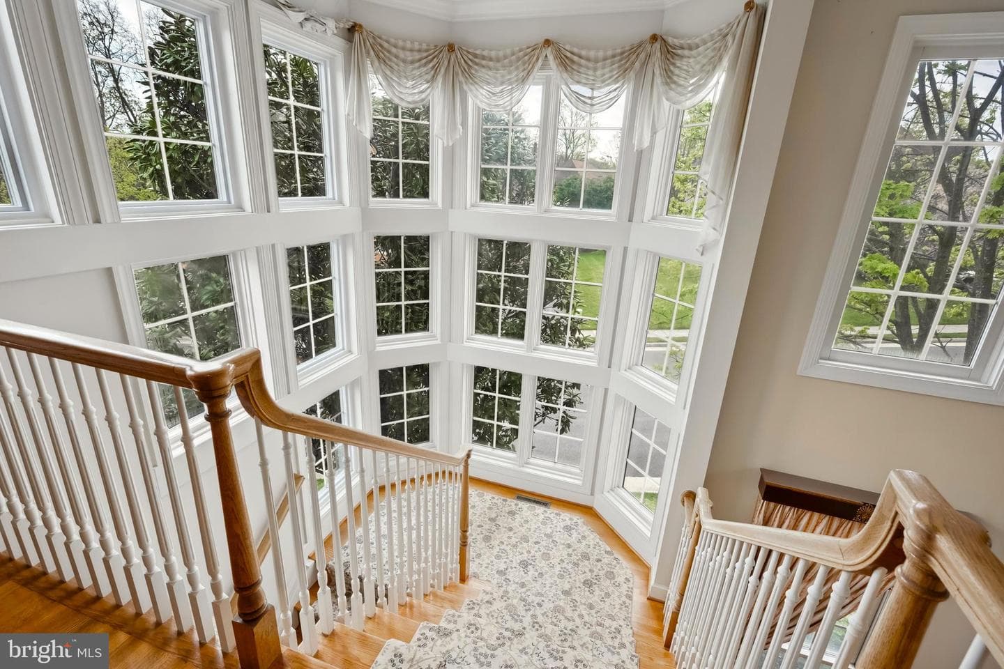 1546 Wellingham Court photo 37