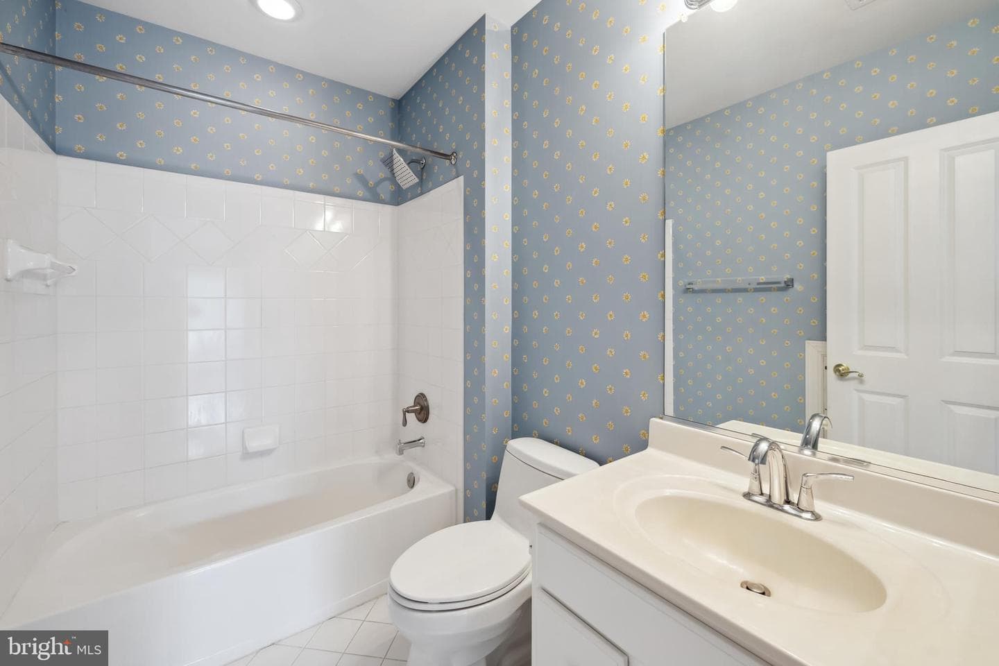1546 Wellingham Court photo 46
