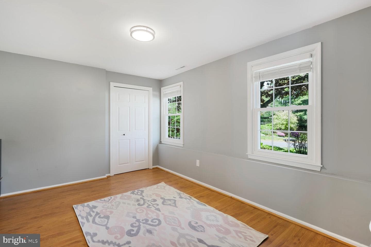 9615 Lincolnwood Drive photo 29