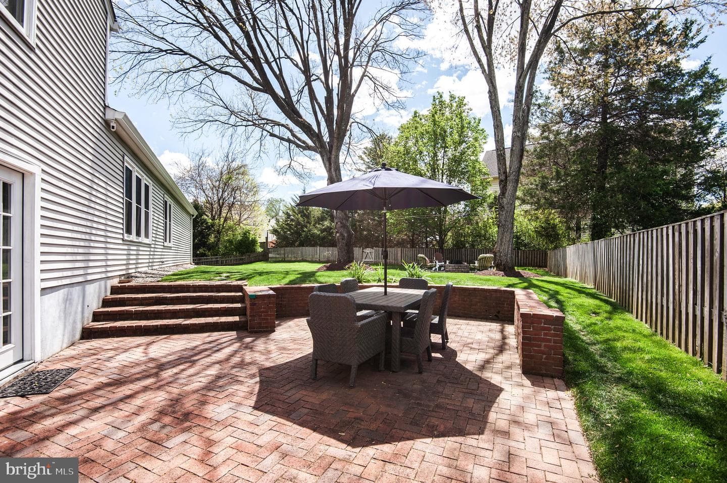 9615 Lincolnwood Drive photo 32