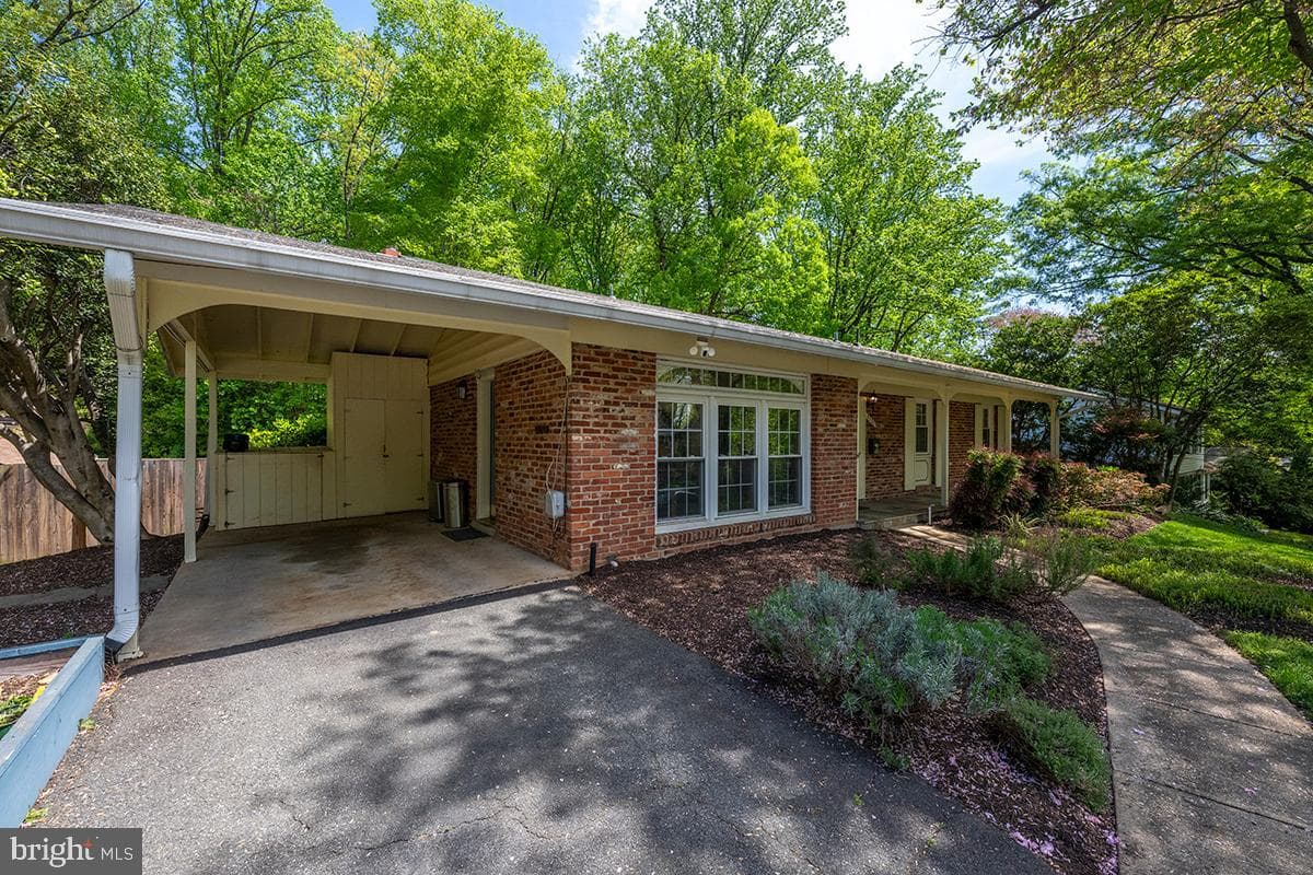 6538 Renwood Lane photo 34