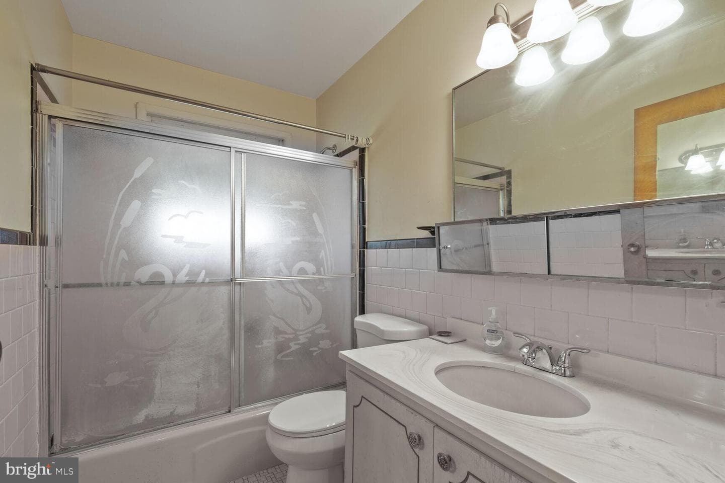 6524 Greenleaf Street photo 11