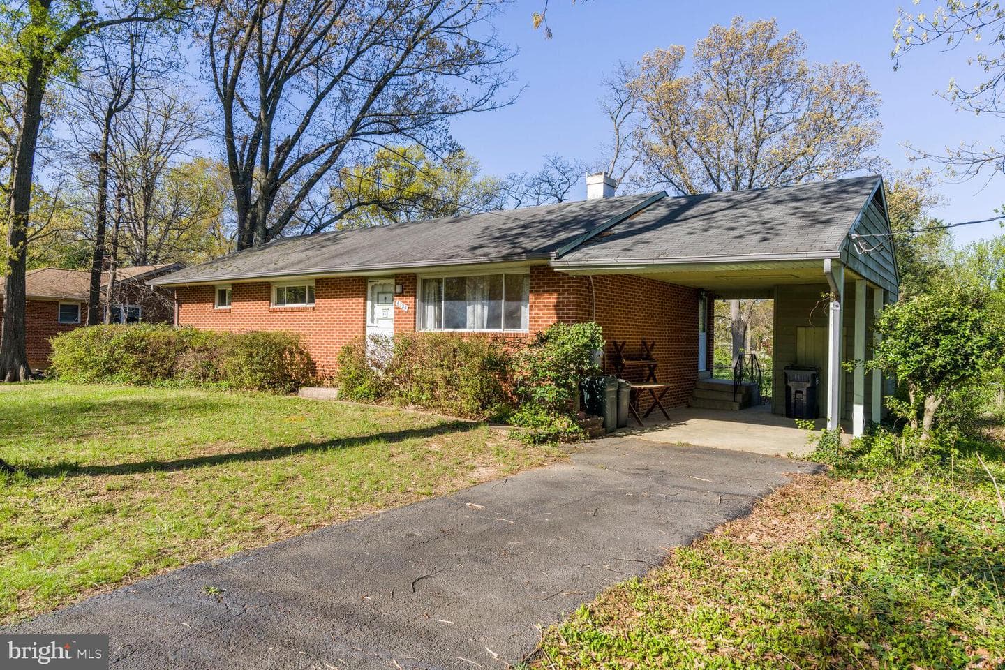 6524 Greenleaf Street photo 5