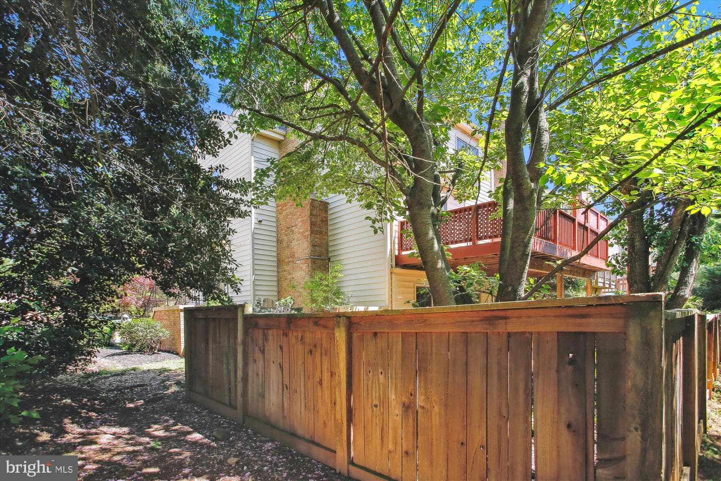 4648 Luxberry Drive photo 10