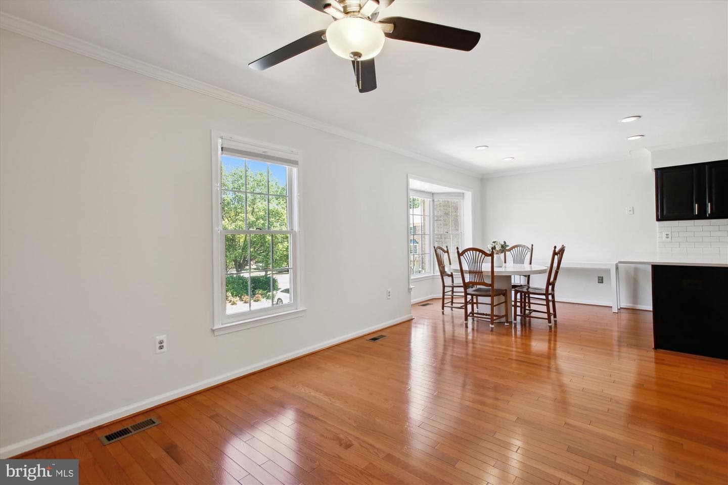 4648 Luxberry Drive photo 27