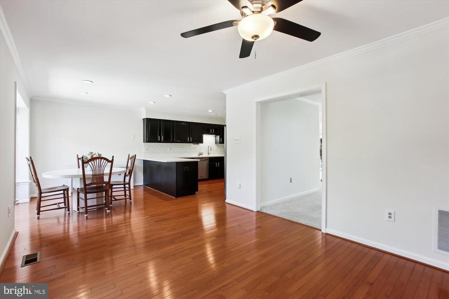 4648 Luxberry Drive photo 28