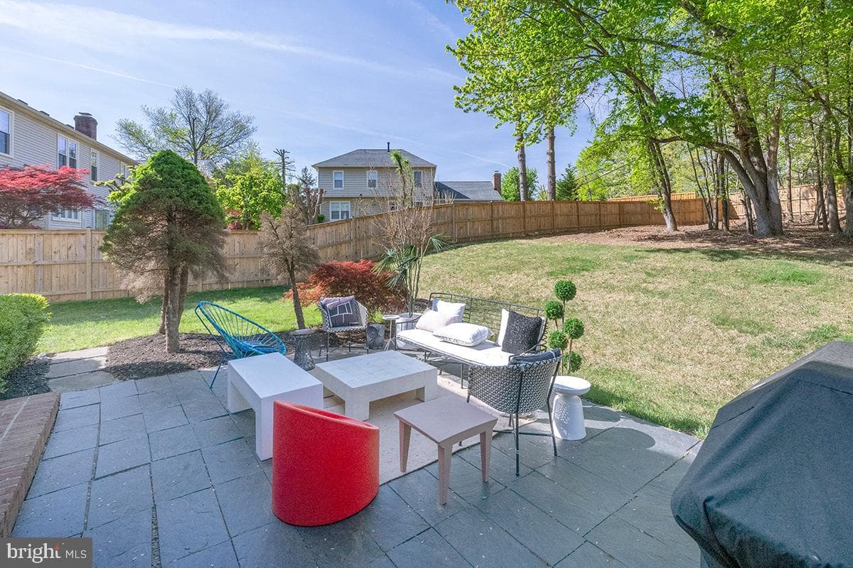 7112 Stanchion Lane photo 33