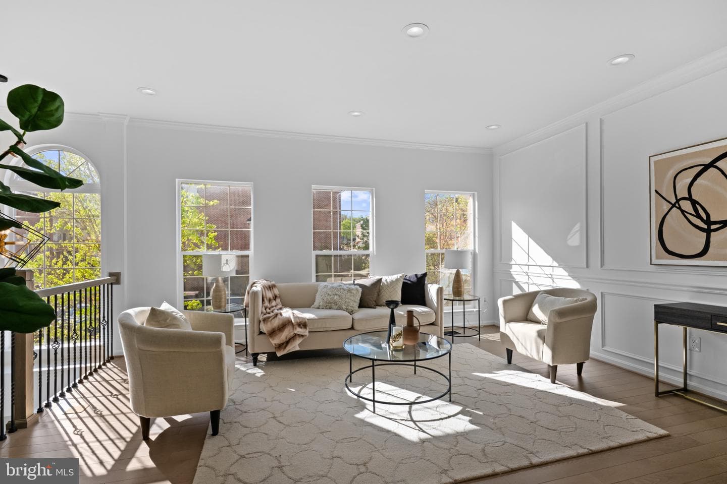 6683 Ordsall Street photo 2