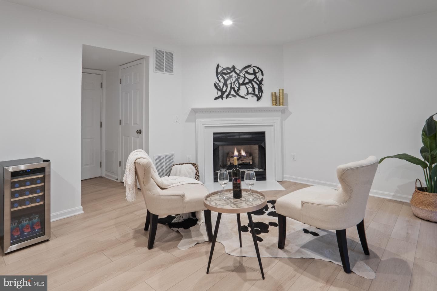 6683 Ordsall Street photo 40
