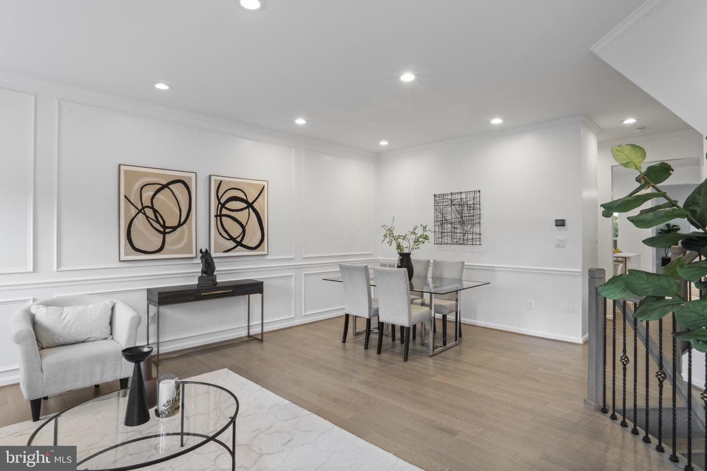 6683 Ordsall Street photo 7