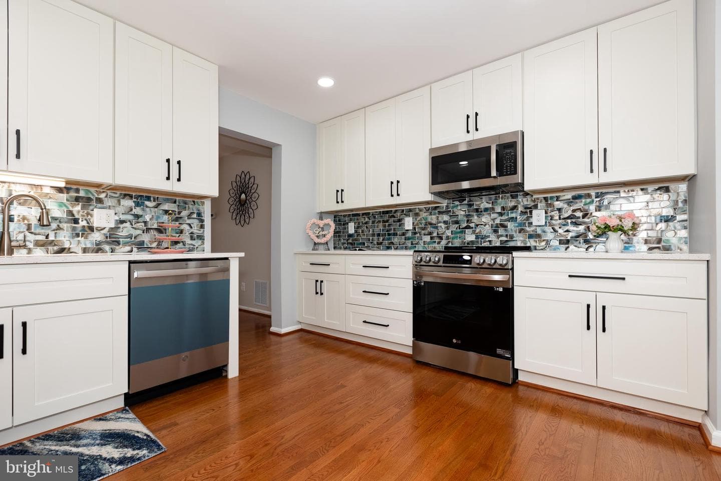 9617 Scotch Haven Drive photo 3