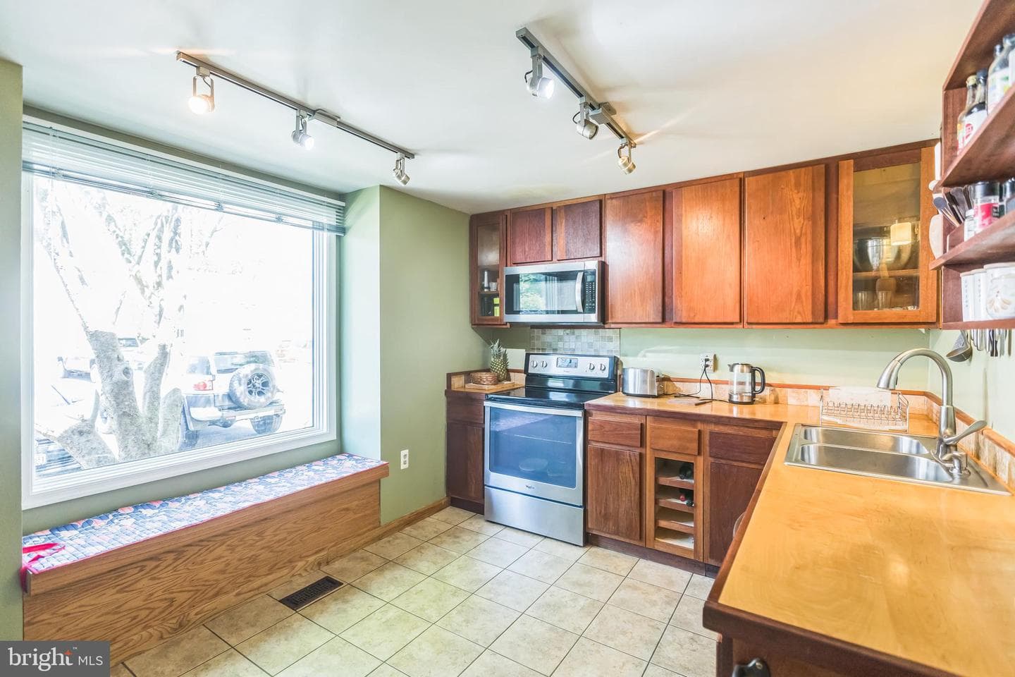 9427 Candleberry Court photo 11