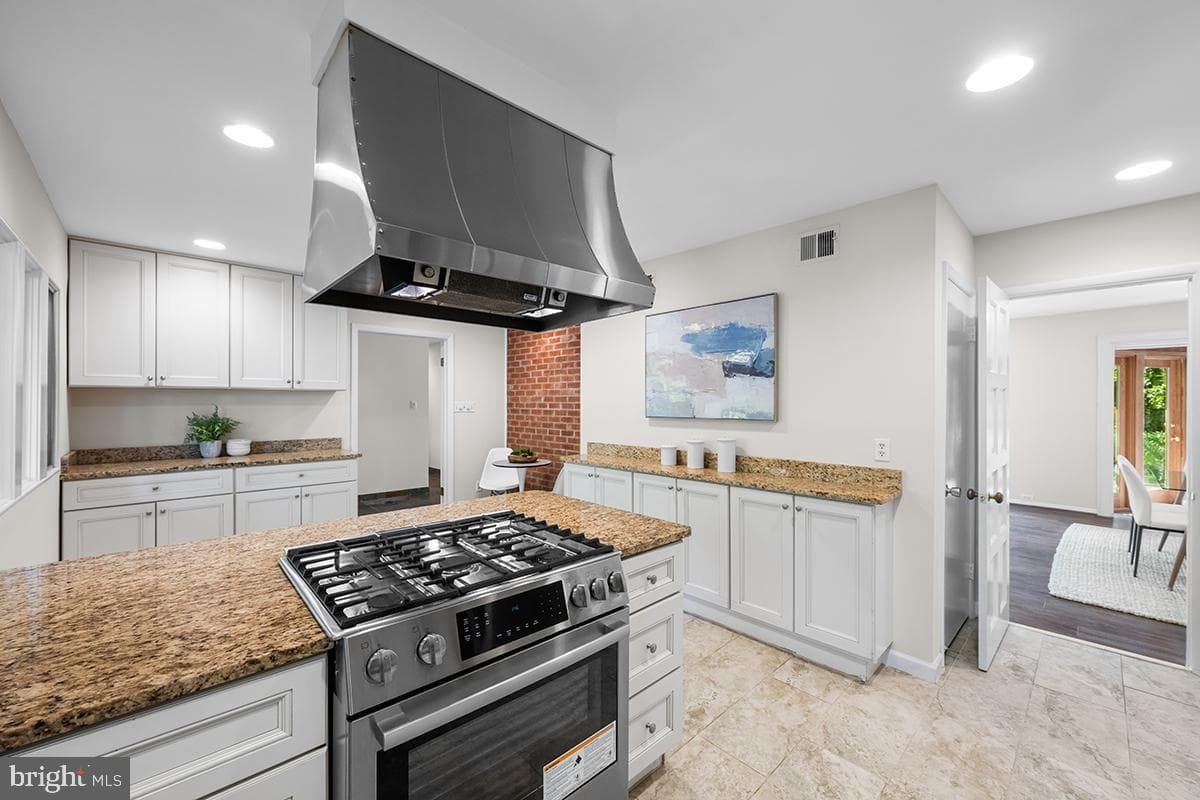 3430 Blair Road photo 10
