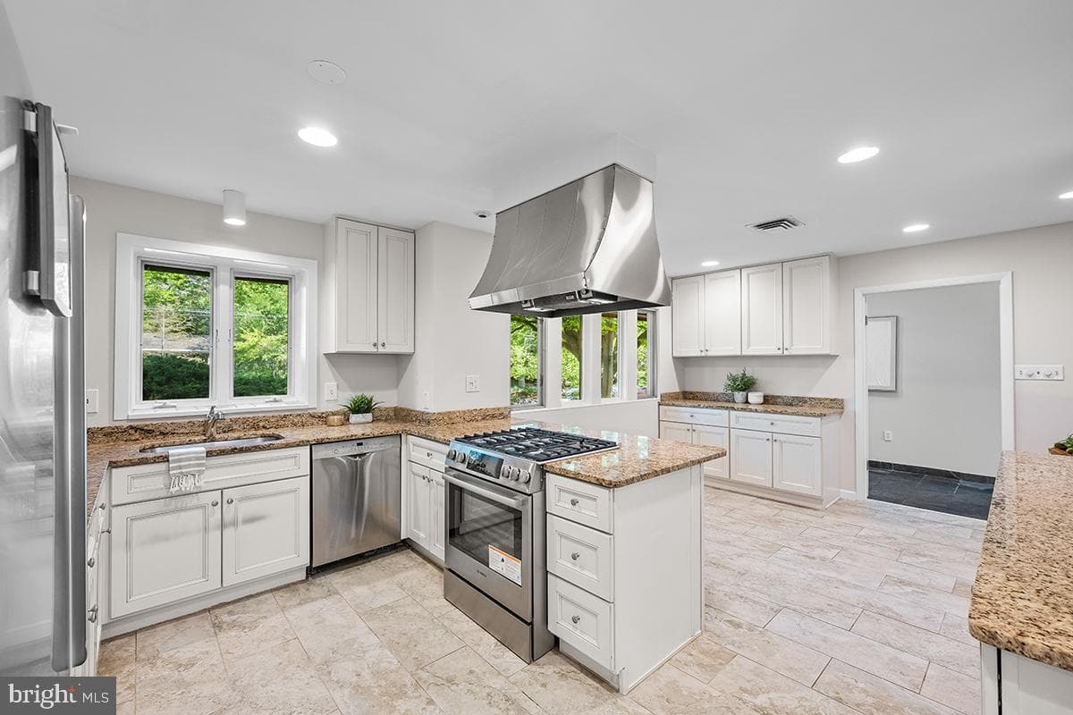 3430 Blair Road photo 9