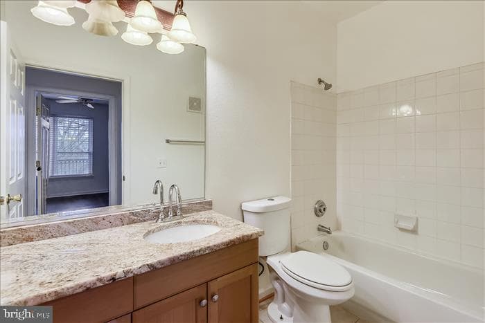 1601 Spring Gate Dr. #1110 photo 23