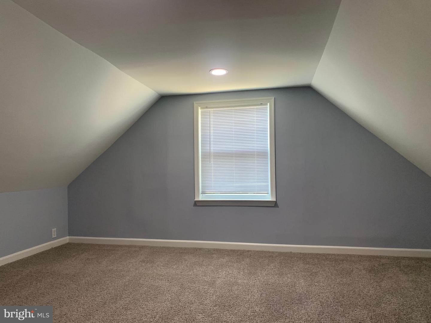 2500 Fairhaven Avenue photo 12