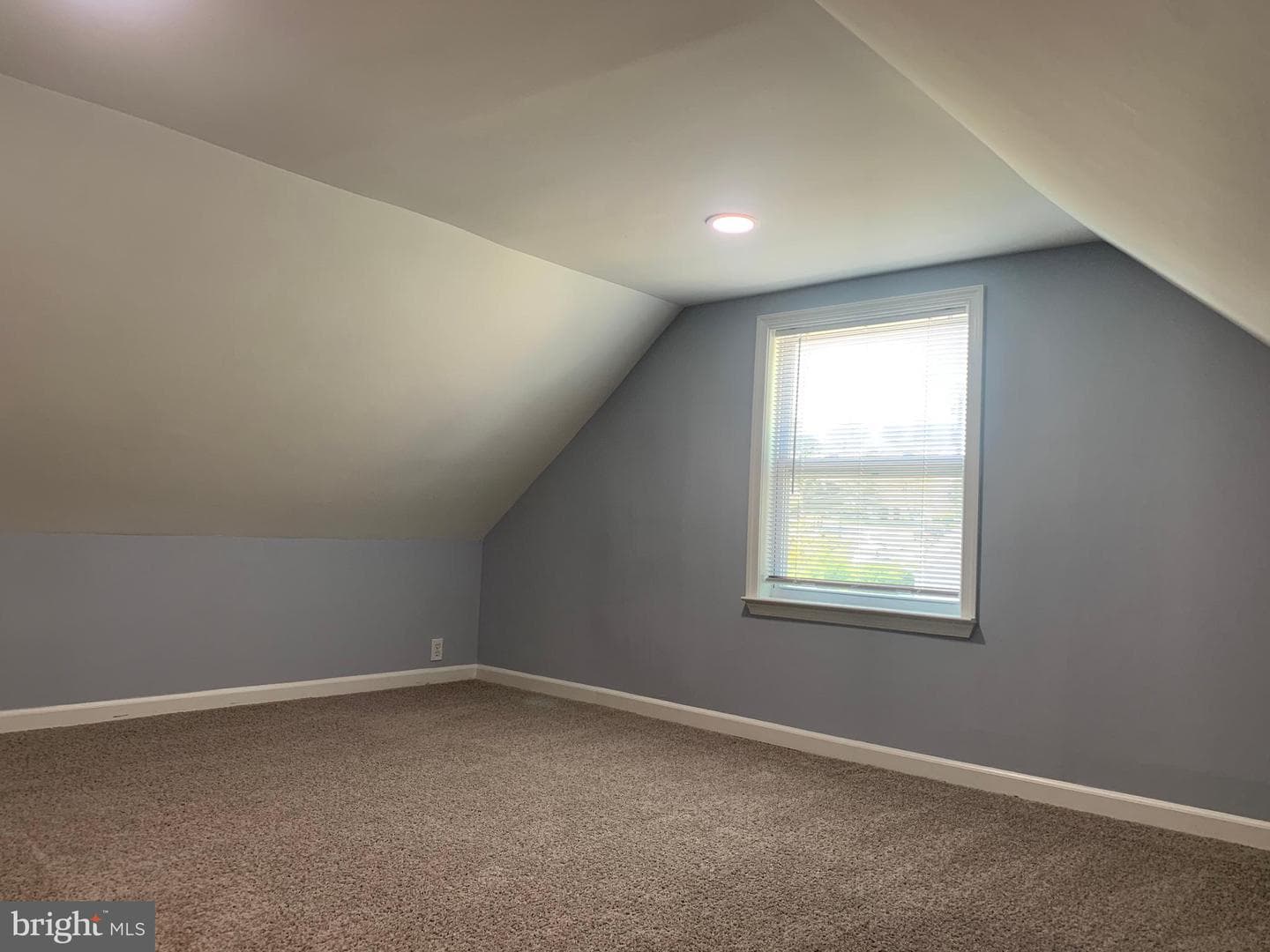 2500 Fairhaven Avenue photo 13