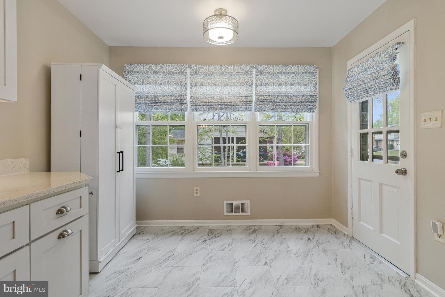4200 Sandhurst Court photo 16