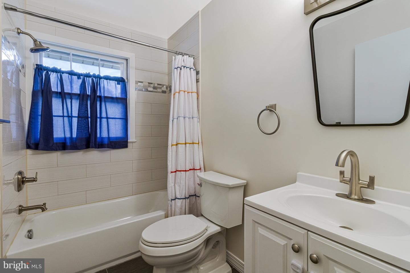 4200 Sandhurst Court photo 32