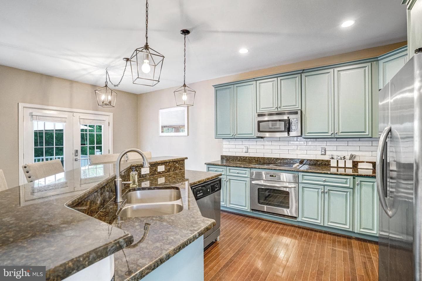 5712 Glenmullen Place photo 4