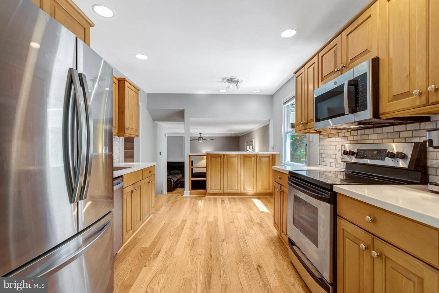 9341 Tartan View Drive photo 12