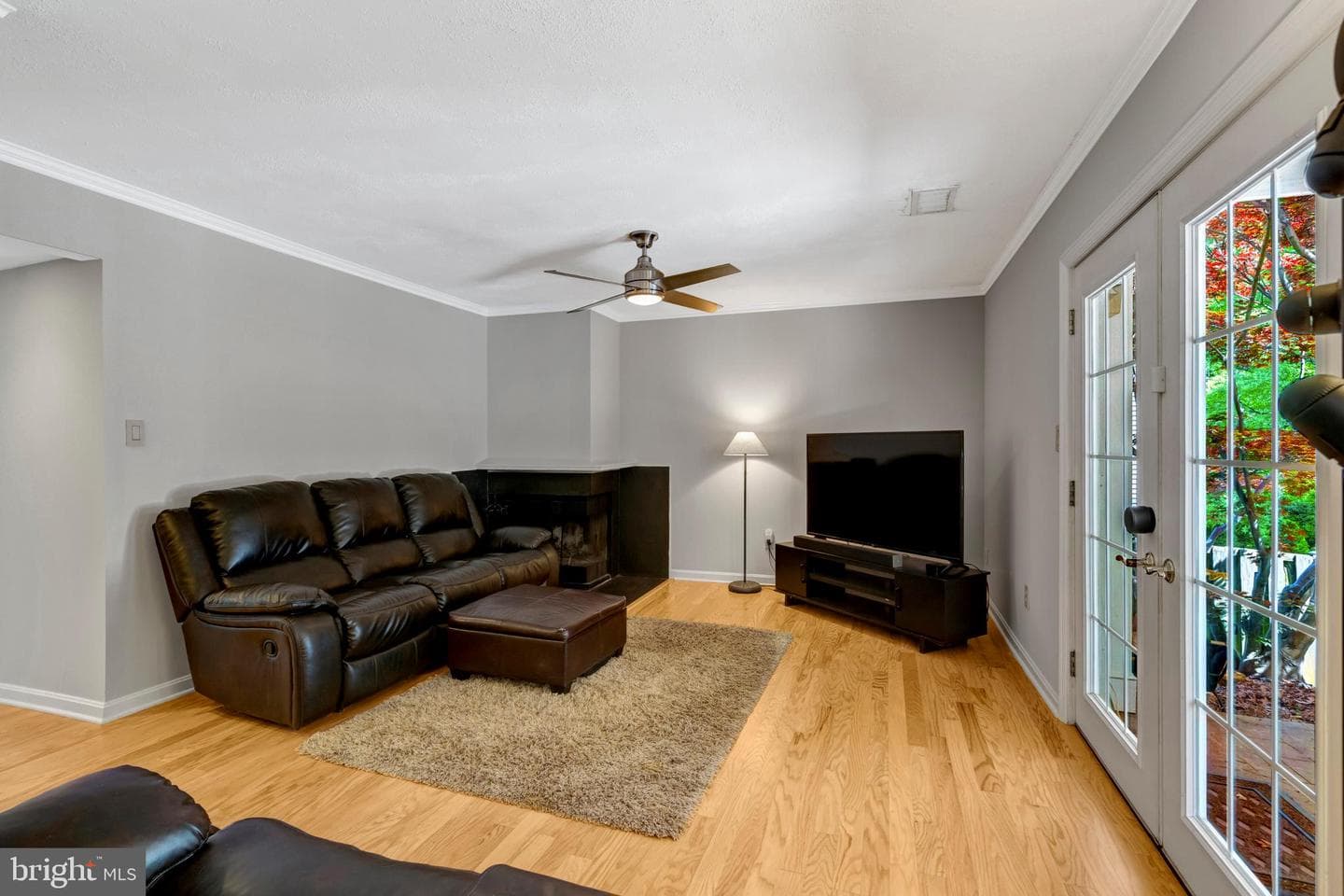 9341 Tartan View Drive photo 14