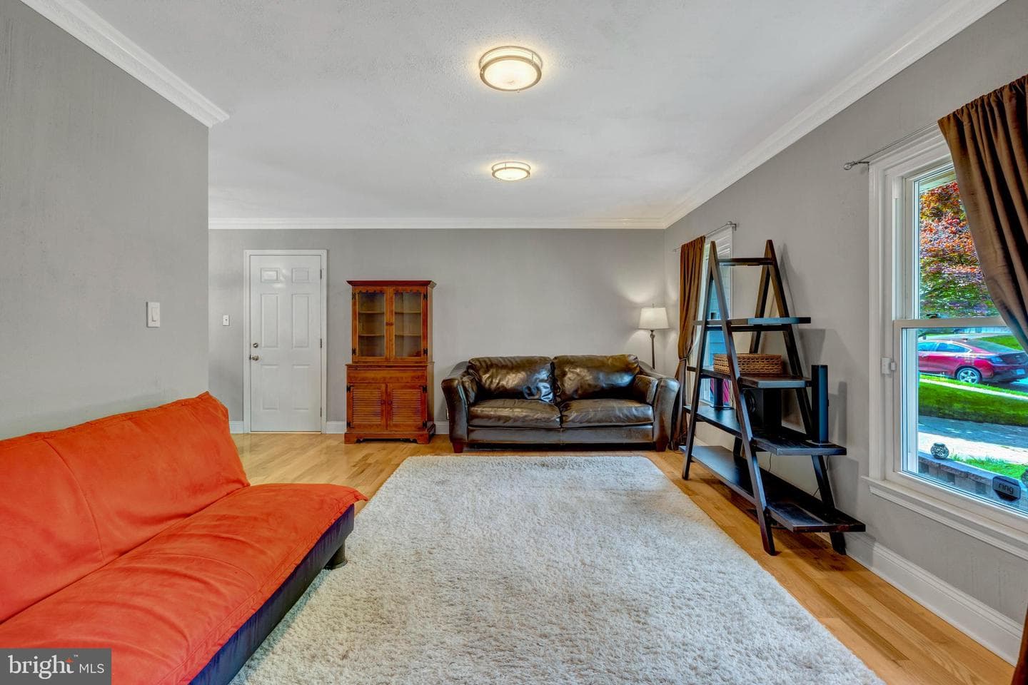 9341 Tartan View Drive photo 6