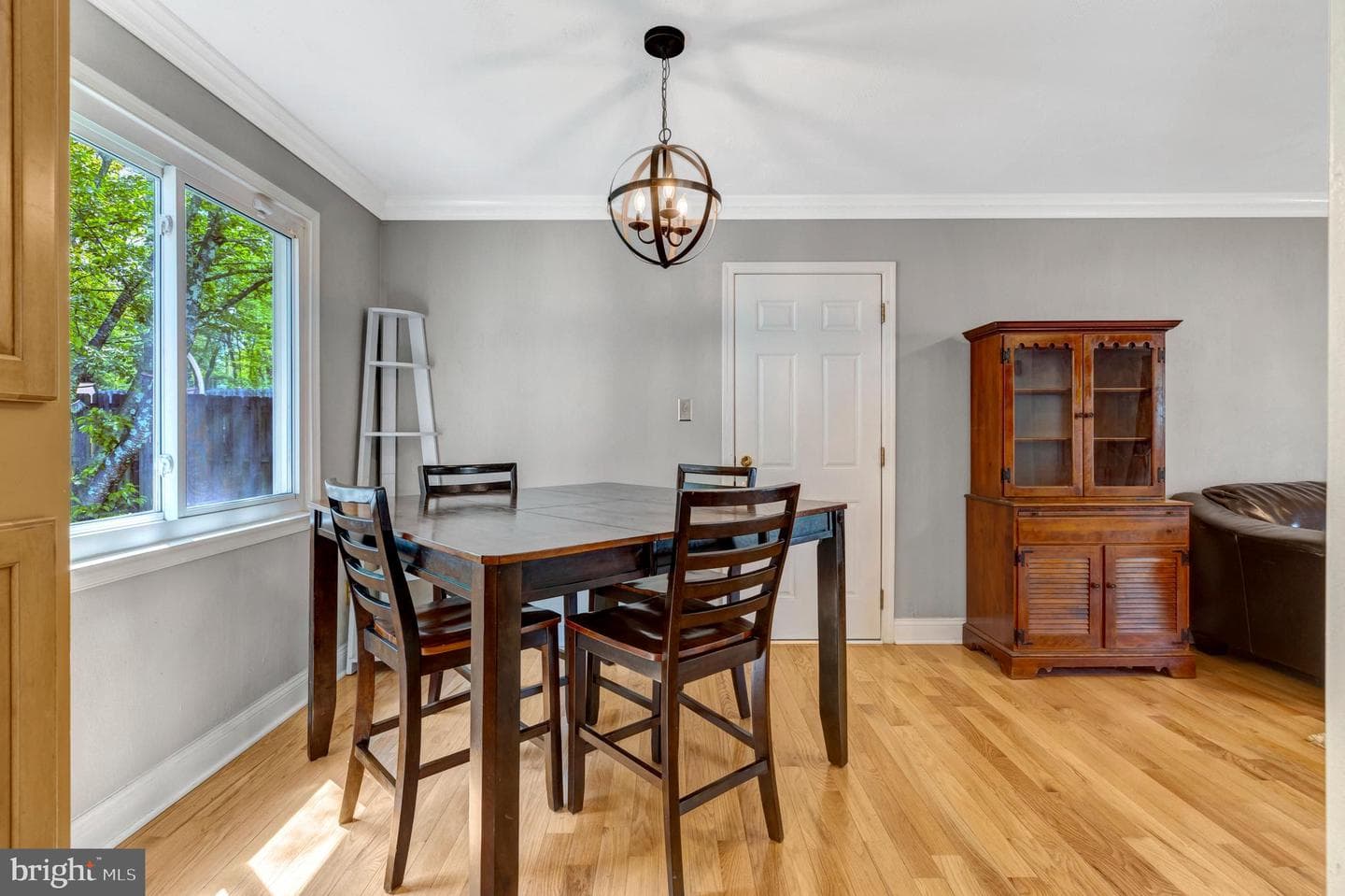 9341 Tartan View Drive photo 8
