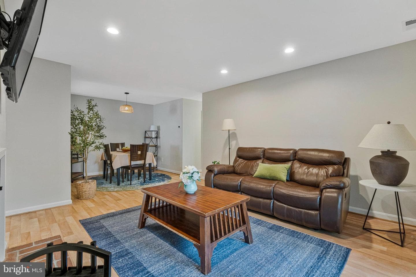 10006 Oakton Terrace Road photo 17