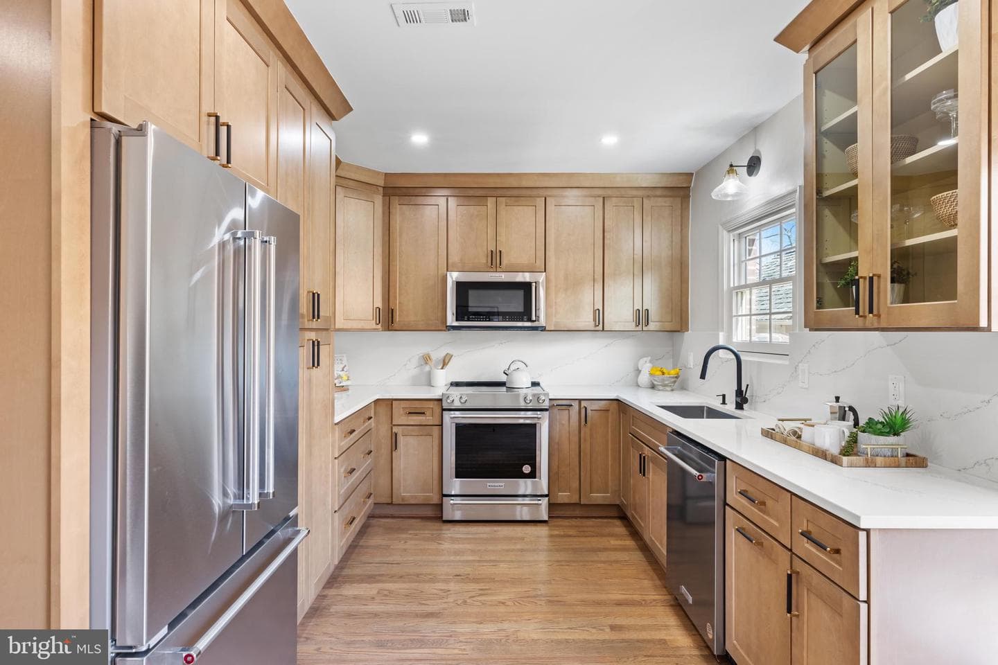6661 Madison McLean photo 11