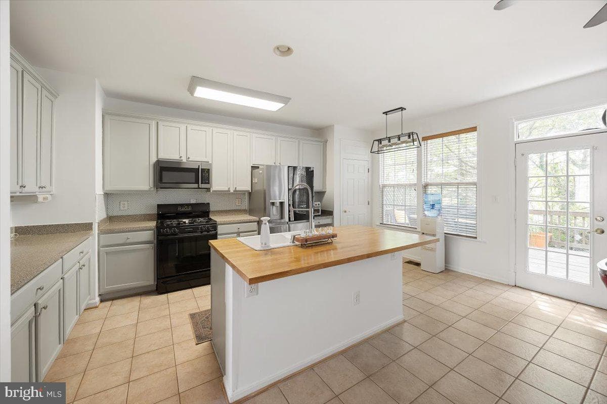 4127 Dallas Hutchison Street photo 11
