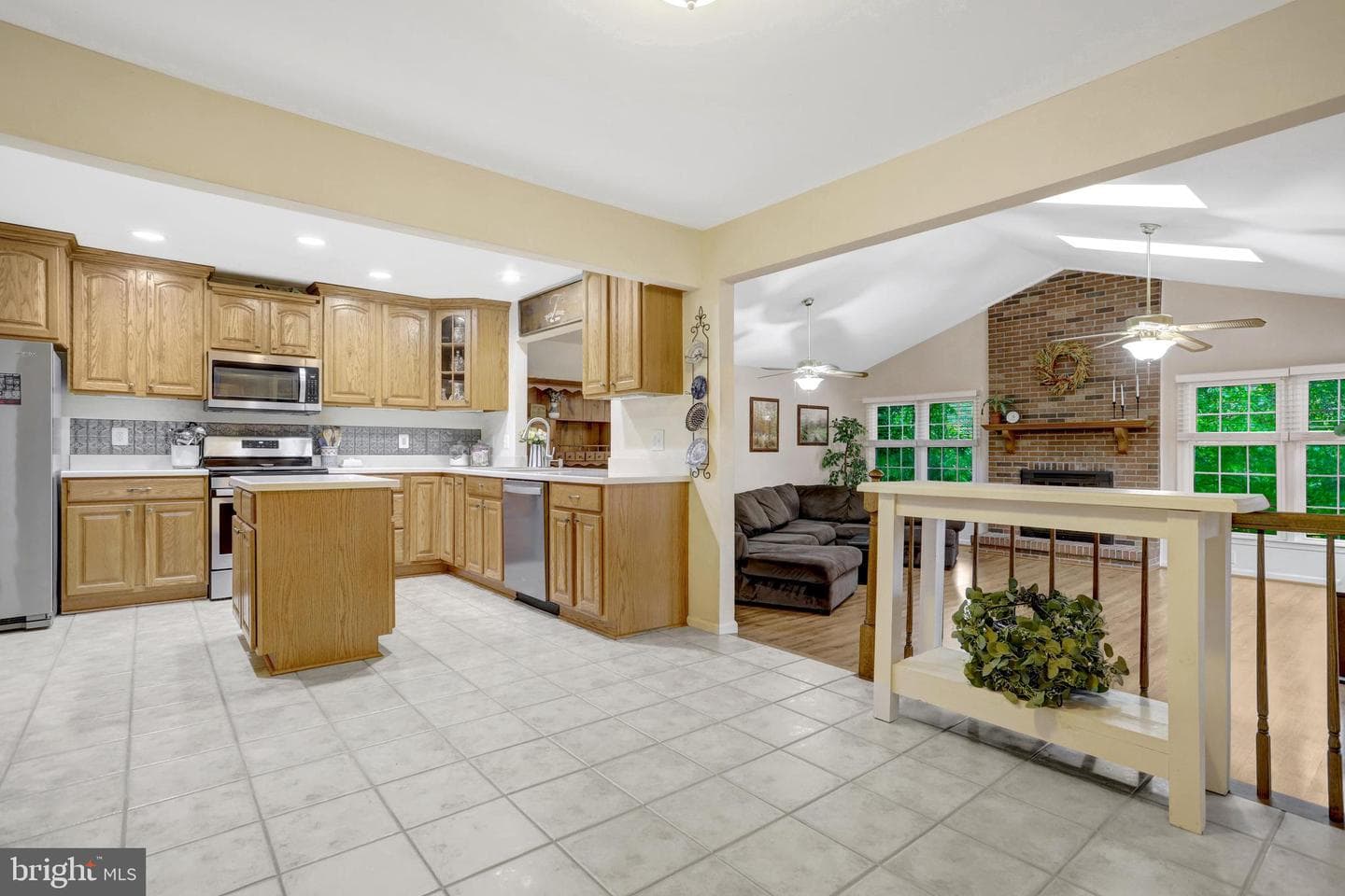 7117 Stanchion Lane photo 16