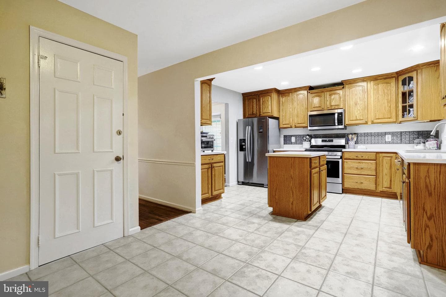 7117 Stanchion Lane photo 19