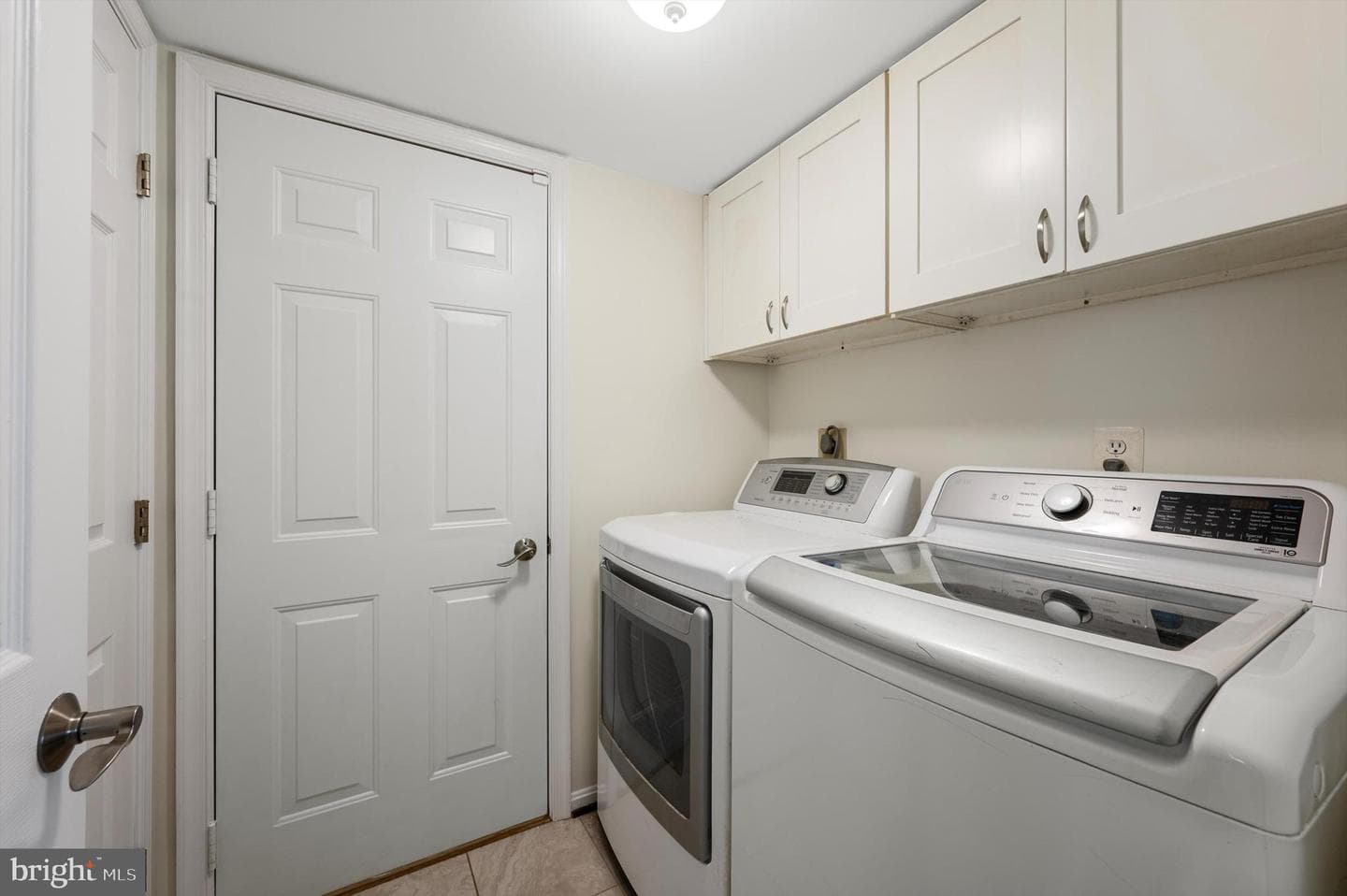 6919 Sharpsburg Drive photo 27