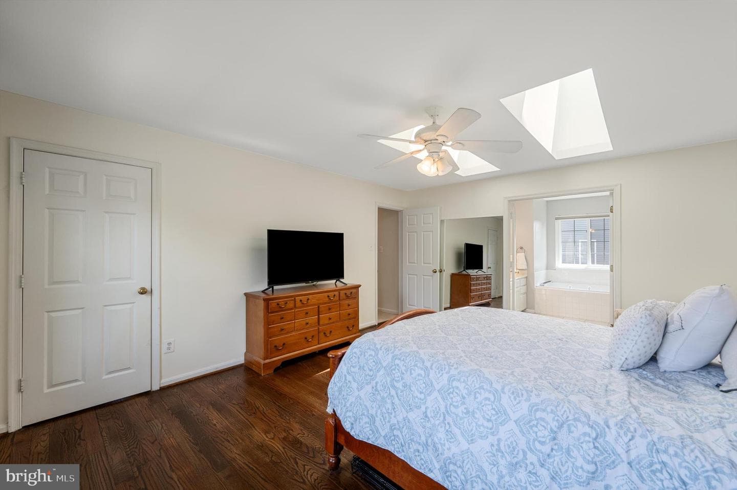 6919 Sharpsburg Drive photo 30