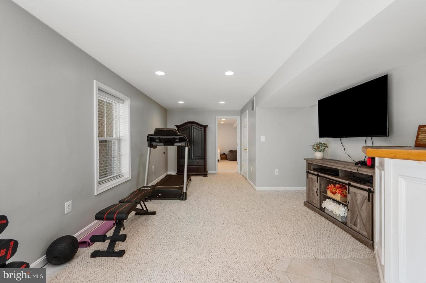 6919 Sharpsburg Drive photo 42